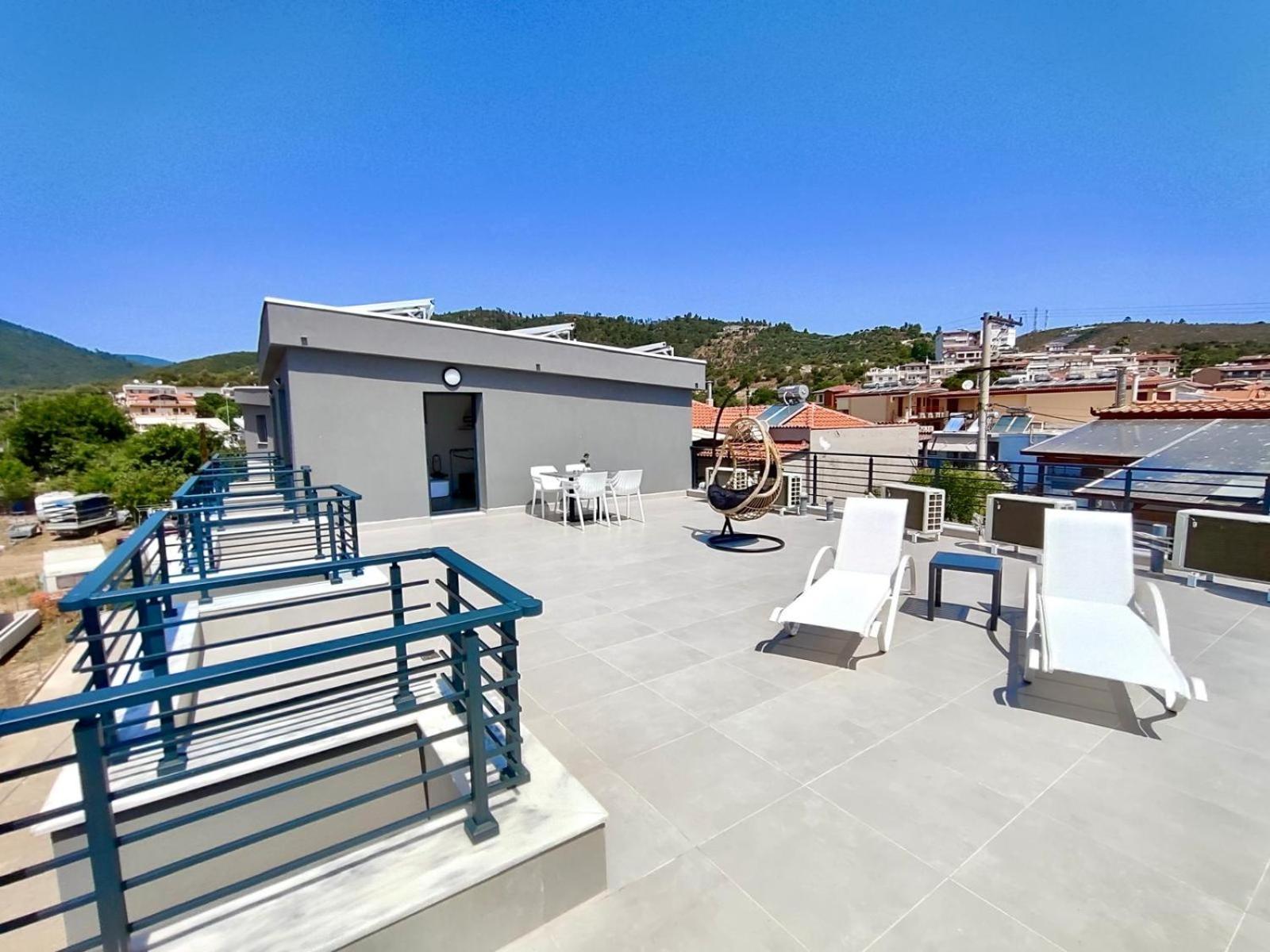 Four Shades Luxury Suites Sarti Exteriör bild