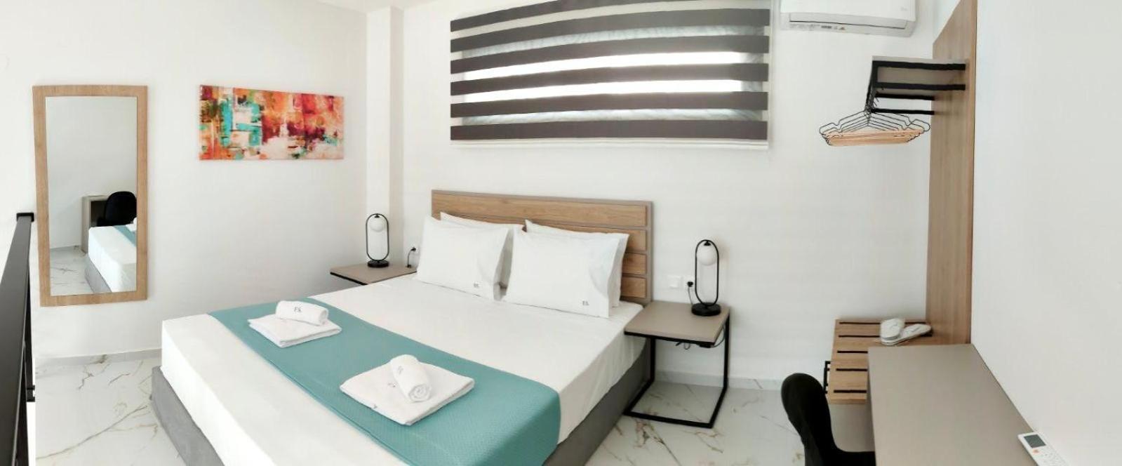 Four Shades Luxury Suites Sarti Exteriör bild