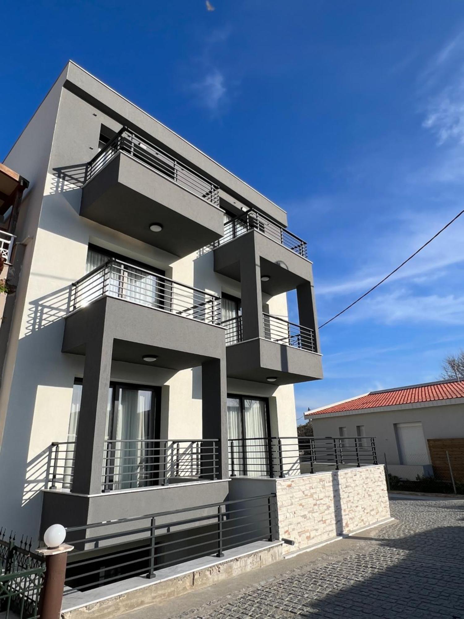 Four Shades Luxury Suites Sarti Exteriör bild